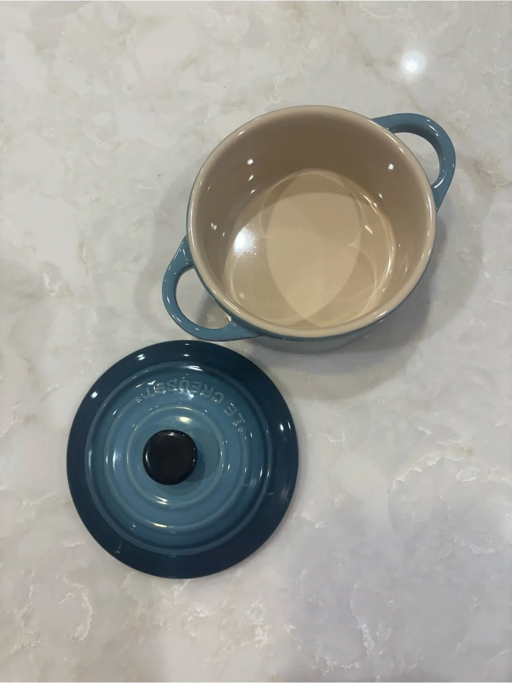 NWT Le Creuset Marine Blue Mini Round cocotte -10cm